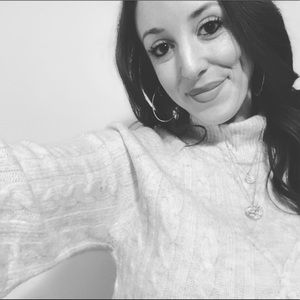 Meet your Posher, Jena